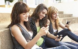 texting girls